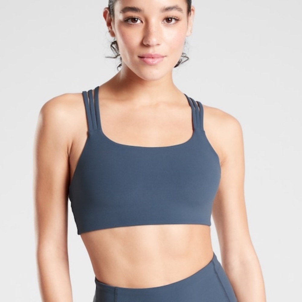 Athleta Hyper Focused Bra in Powervita